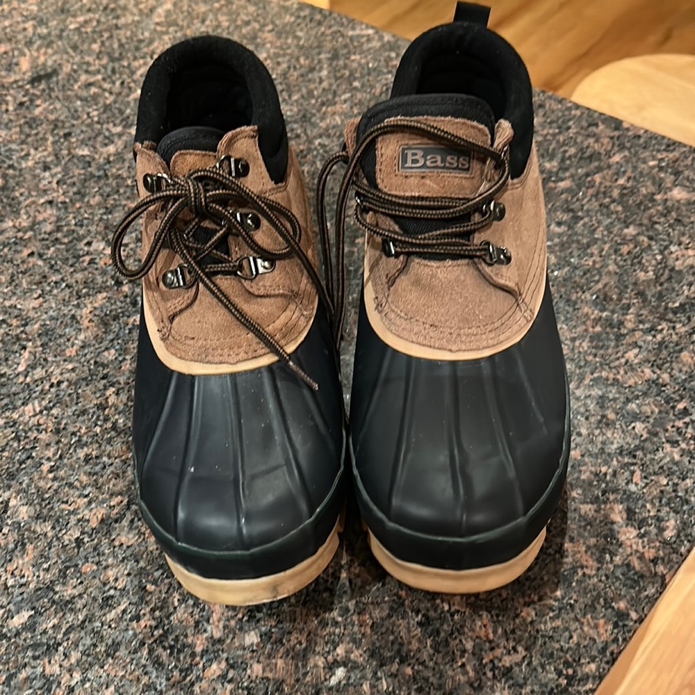 Bass Mens Duck Boots. Size 12. Waterproof. Almost new